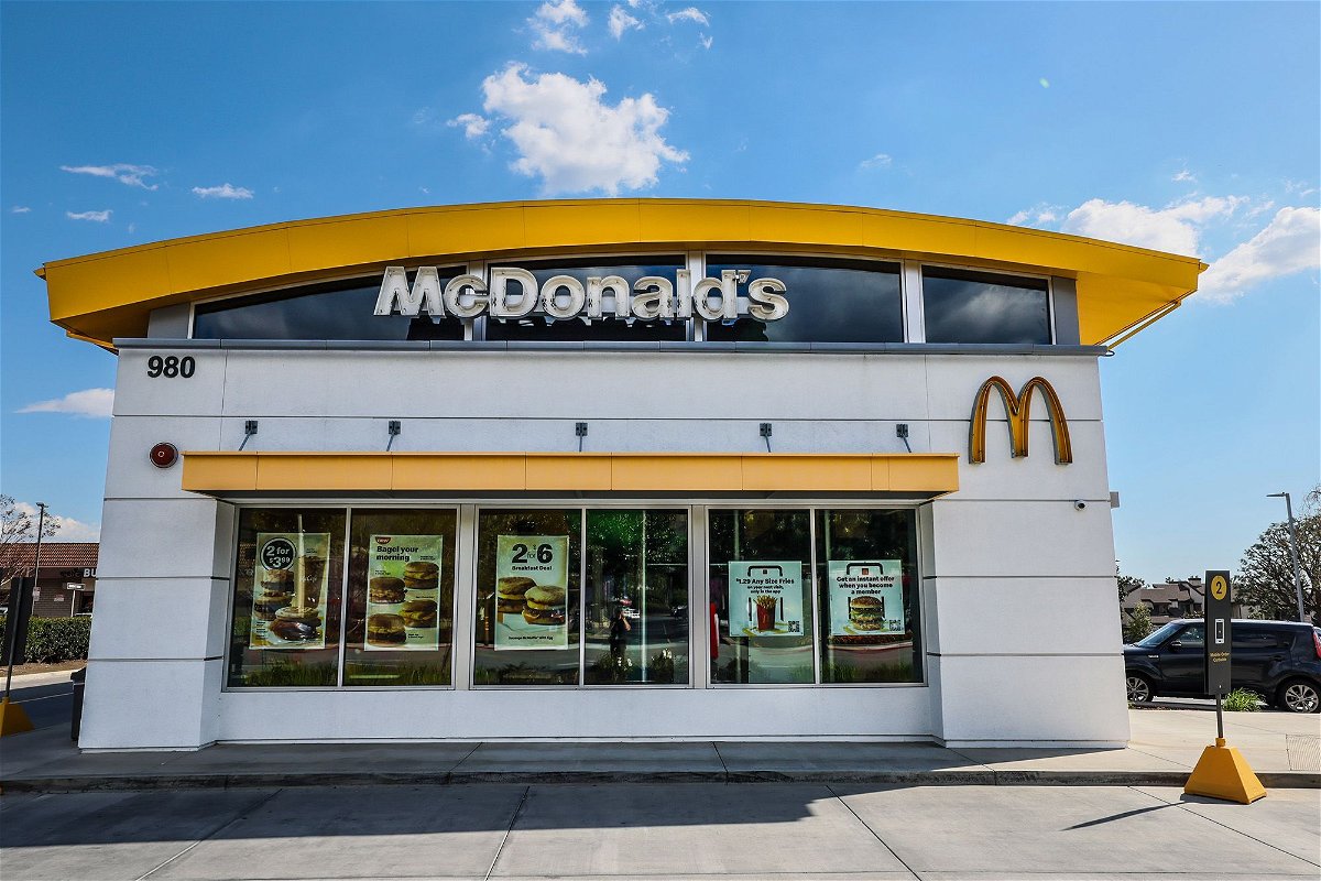 <i>Robert Gauthier/Los Angeles Times/Getty Images via CNN Newsource</i><br/>McDonald's has released the details of its $5 value meal to lure back customers.