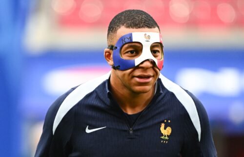 Kylian Mbappé wears a mask during France training on June 20.