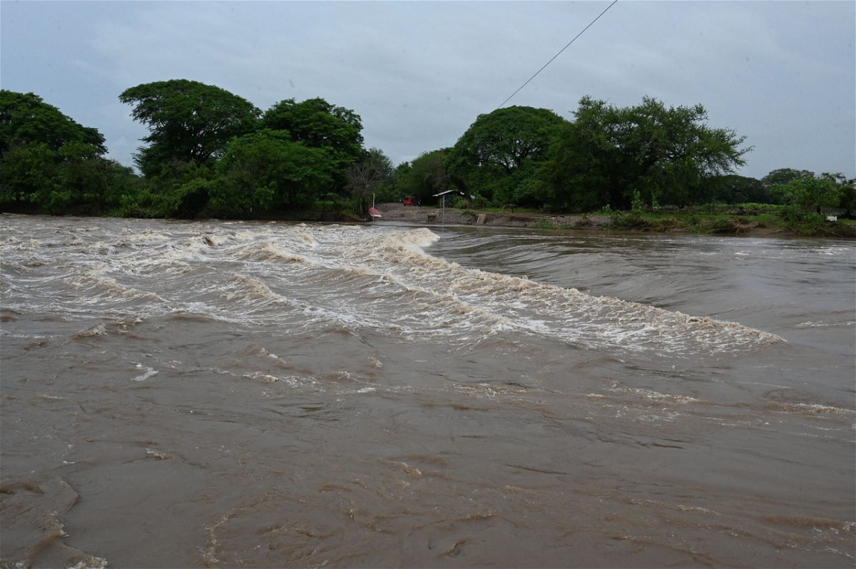 <i>Orlando Sierra/AFP/Getty Images via CNN Newsource</i><br/>View of the flooding of the Goascaran river in El Cubulero community