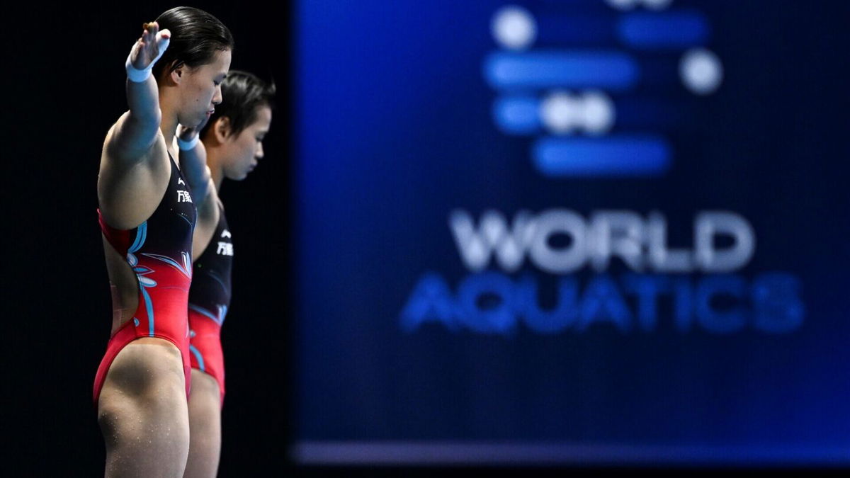 Chen Yuxi L/Quan Hongchan of China compete during the women's 10m platform synchronised final of the World Aquatics Championships 2023 in Fukuoka