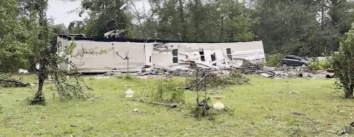 <i>KTBS via CNN Newsource</i><br/>An elderly couple in Keithville is still picking up the pieces of their mobile home after it rolled onto its roof during Tropical Storm Beryl.