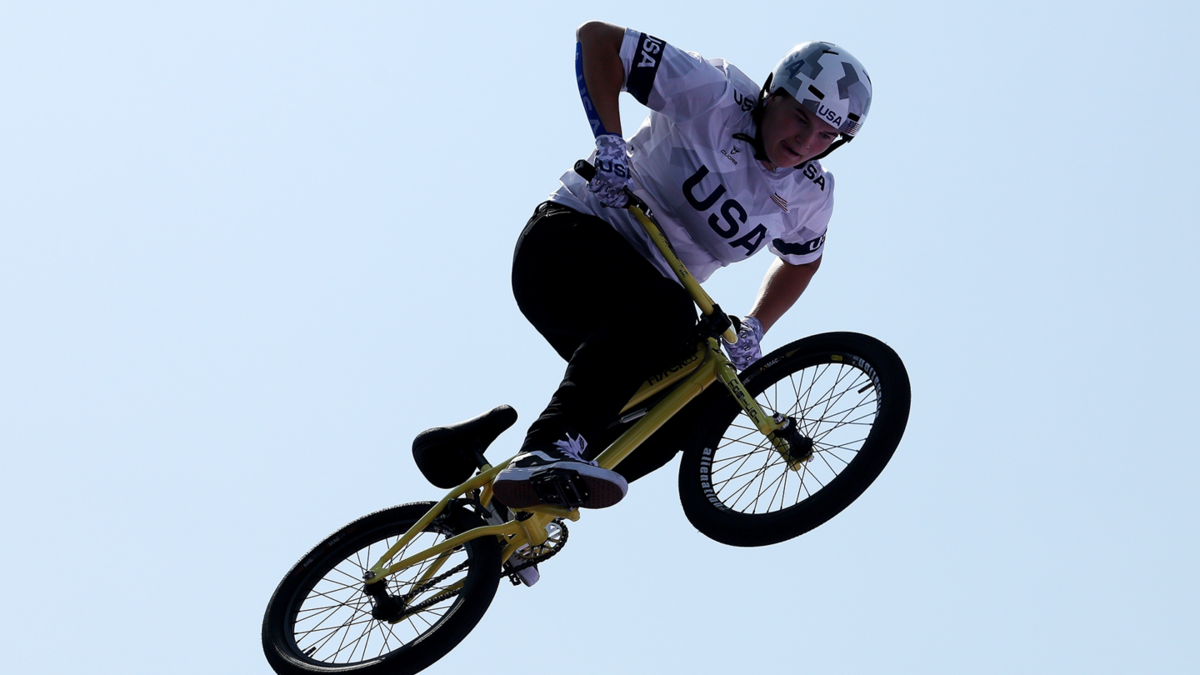 Hannah Roberts competes during the women's BMX freestyle qualification on Day 4 of the Olympic Games at Place de la Concorde on July 30