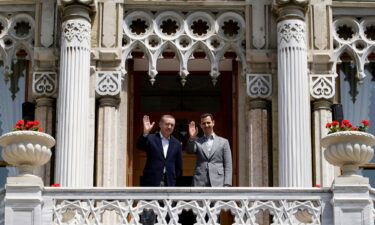 Syrian President Bashar al-Assad (right) and Turkish Prime Minister Recep Tayyip Erdogan (left) on May 9