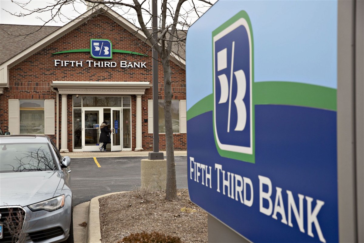 <i>Daniel Acker/Bloomberg/Getty Images via CNN Newsource</i><br/>Signage is displayed outside a Fifth Third Bancorp branch in Naperville