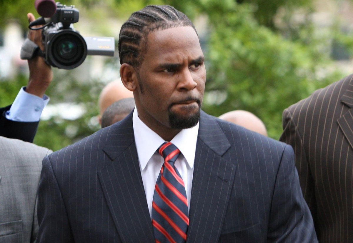 <i>Michael Tercha/Chicago Tribune//Getty Images/File via CNN Newsource</i><br/>R. Kelly arrives at the Cook County Criminal Courts Building for his child pornography trial on May 20