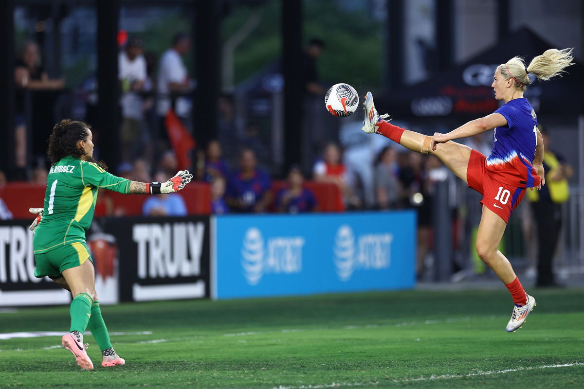 <i>Tim Nwachukwu/USSF/Getty Images for USSF via CNN Newsource</i><br/>Lindsey Horan of the United States shoots as Noelia Bermúdez of Costa Rica defends during the first half at Audi Field on July 16