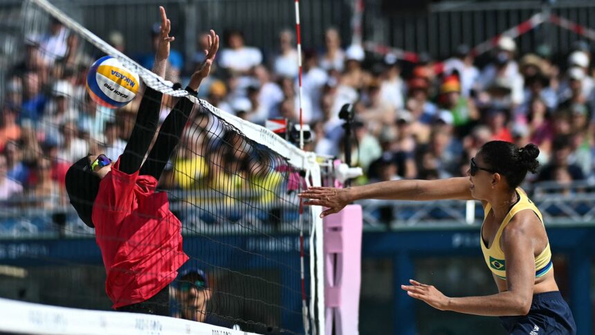 Top-ranked Brazilian Beach Volleyball Team Tested By Egypt - KTVZ