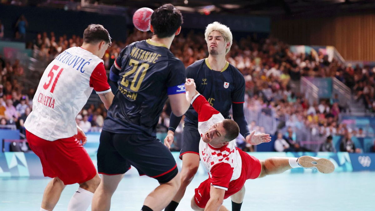 Croatia wins thriller over Japan in men's handball