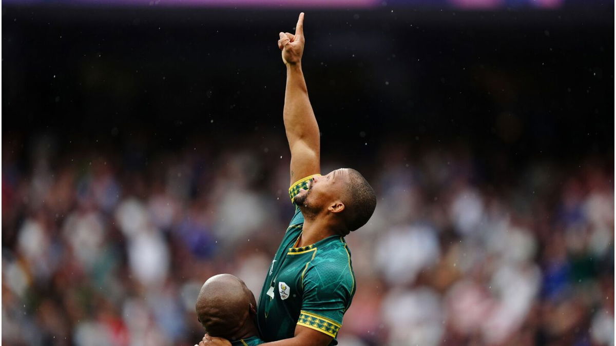 South Africa celebrates against Australia