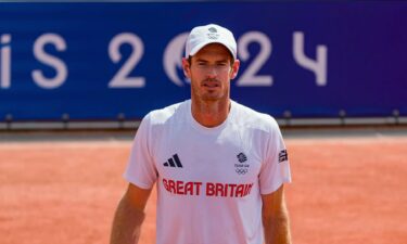 Andy Murray drops out of men's singles competition at Paris