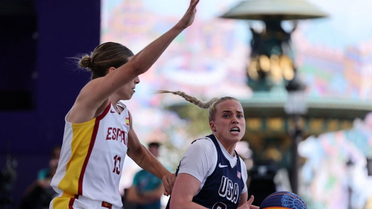 Hailey Van Lith drives vs. Spain