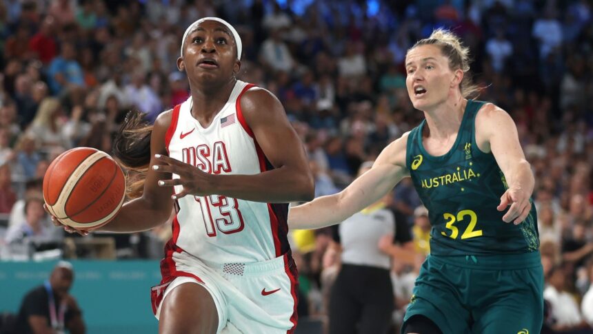 Jackie Young drives vs. Australia