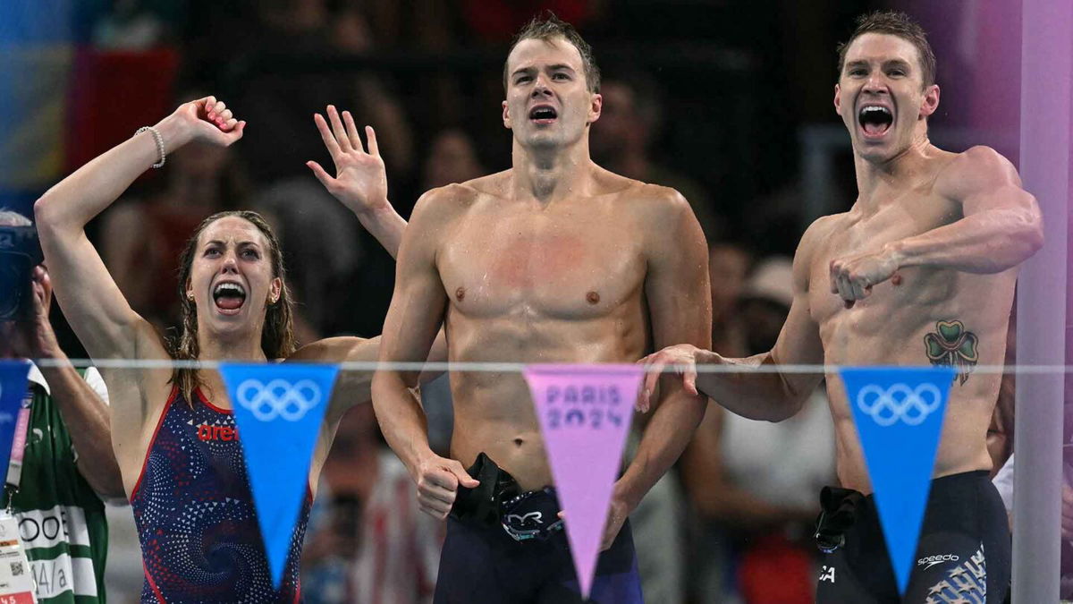 Team USA takes mixed 4x100 medley gold in world record time KTVZ