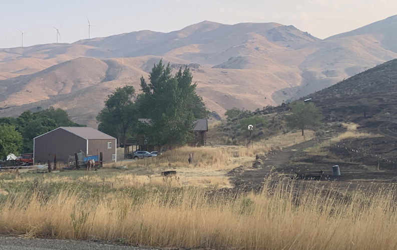 Area of black shows how crews protected structures from the Durkee Fire