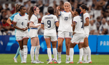 Lindsey Horan instructs the white-clad USWNT at the 2024 Paris Olympics