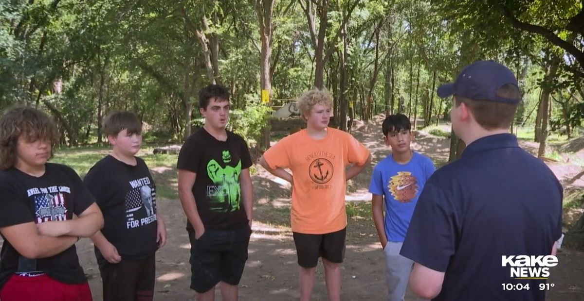 <i>KAKE via CNN Newsource</i><br/>A group of El Dorado teens are being hailed as heroes after a man suffered a medical emergency and ended up crashing his truck into the river and they rushed into action and likely saved his life.