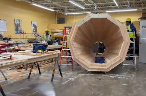 <i>WXYZ via CNN Newsource</i><br/>Local Belle Isle students are building a 7-foot tall Megaphone for a new city attraction.