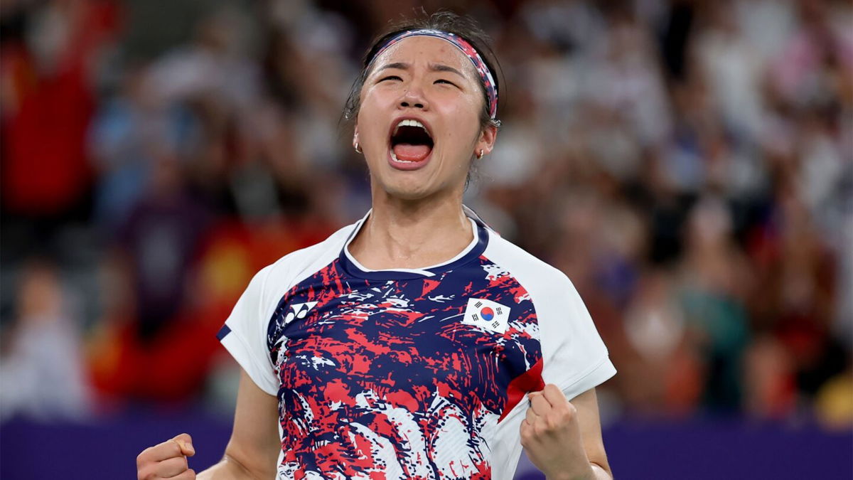 An Se Young of South Korea celebrates winning the gold medal following victory over He Bing Jiao of China in the Women's Singles Gold Medal Match