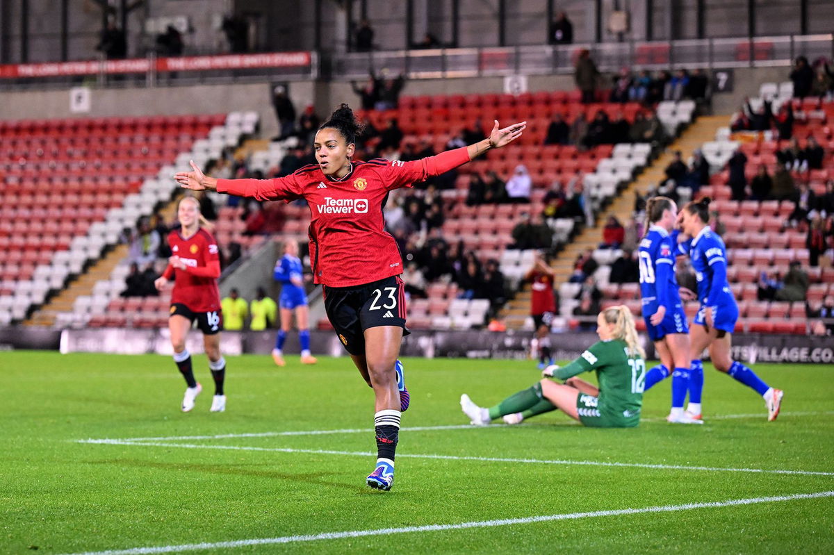 <i>Ben Roberts Photo/Getty Images via CNN Newsource</i><br/>Manchester United forward Geyse celebrates after scoring against Everton on November 9