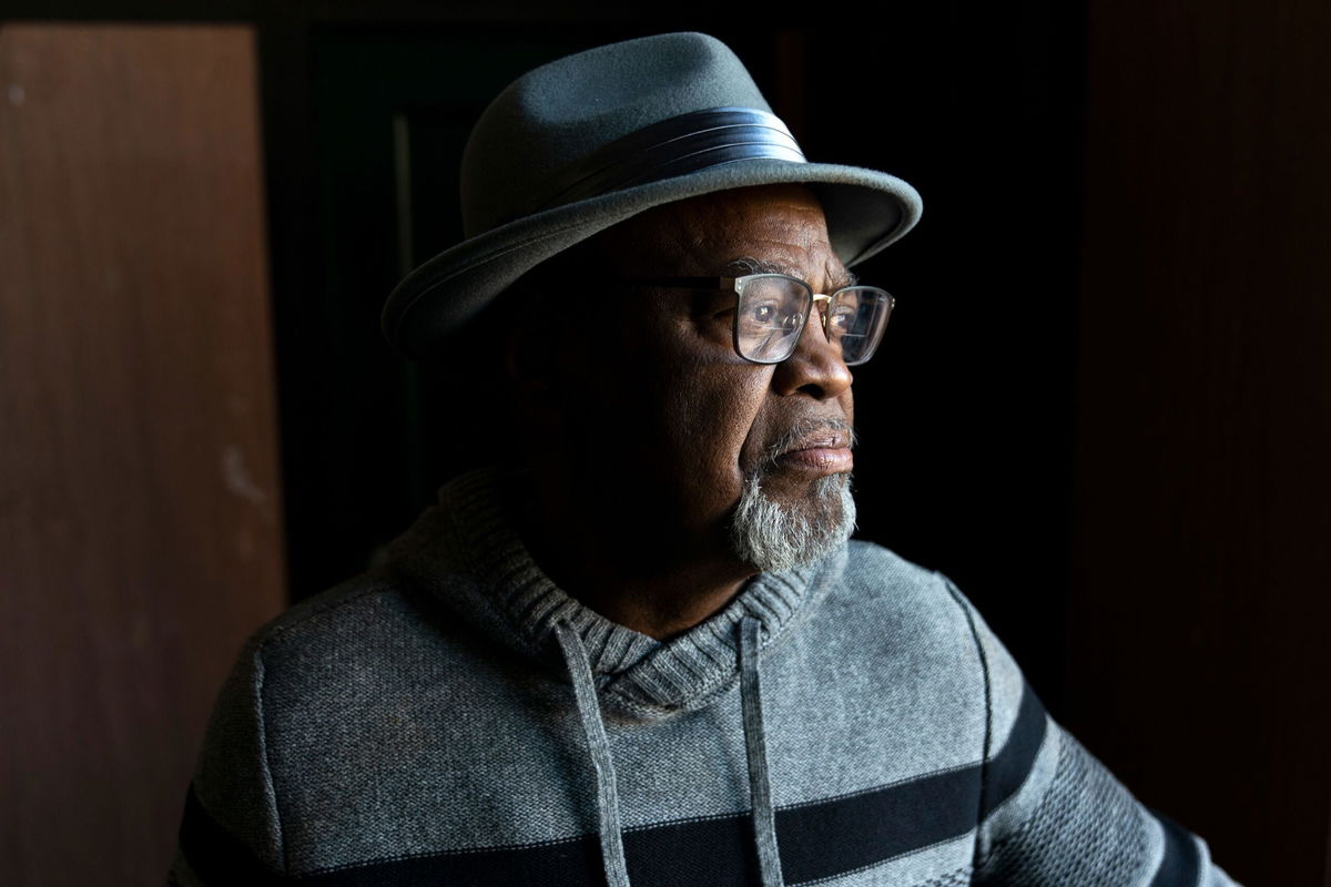 <i>Nick Oxford/The Washington Post/Getty Images via CNN Newsource</i><br/>Glynn Simmons poses for a portrait after a hearing where Judge Amy Palumbo ruled to approve his 