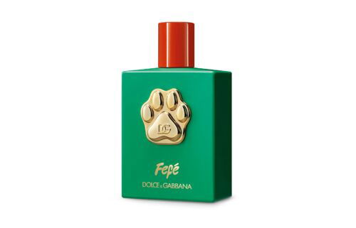 The green lacquered glass bottle features a 24-carat gold-plated paw.