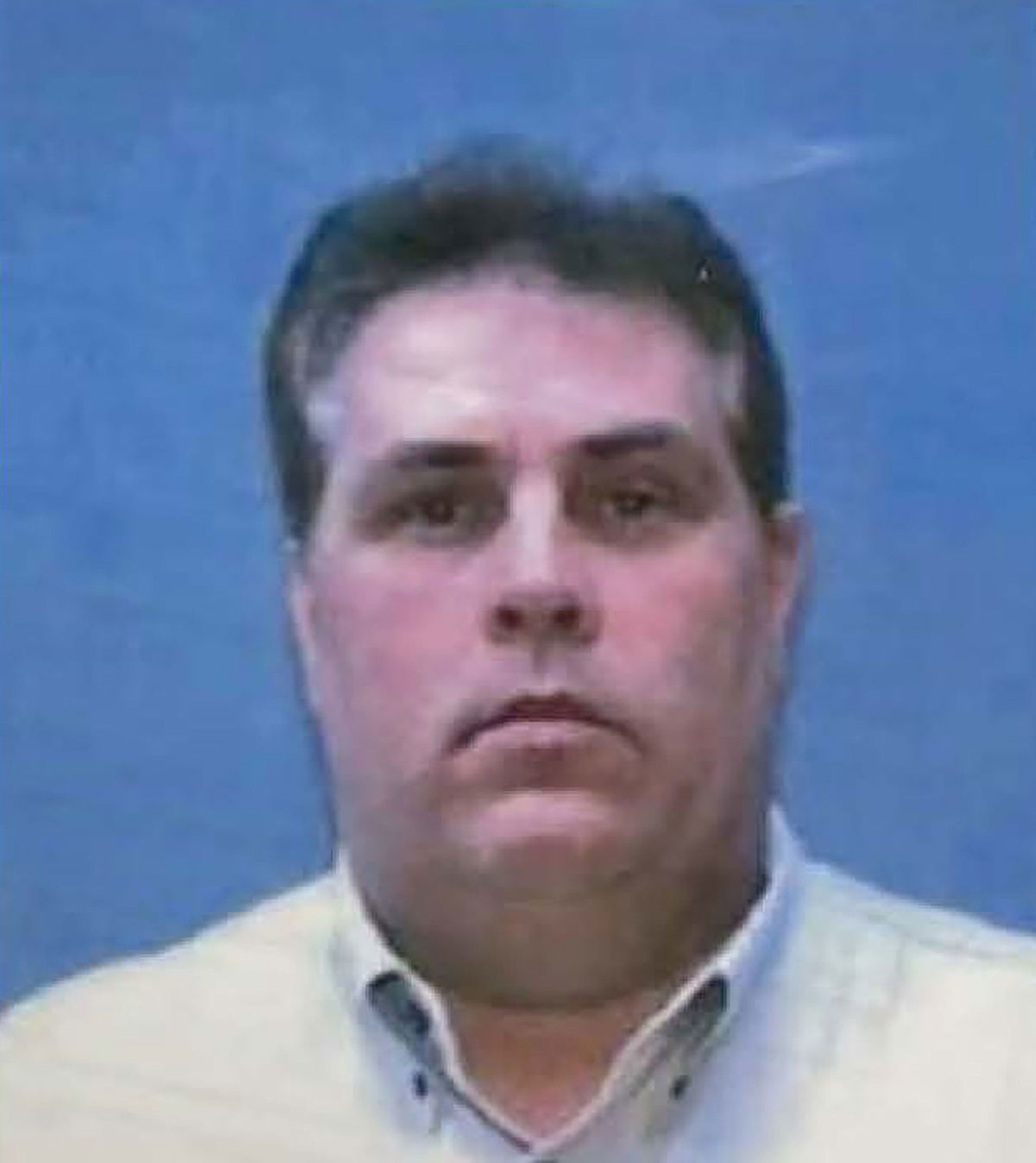 <i>US Marshals via CNN Newsource</i><br/>A 1995 photo of Stephen Paul Gale is seen from a US Marshals wanted poster.