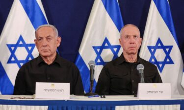 Israeli Prime Minister Benjamin Netanyahu and Defense Minister Yoav Gallant at a press conference in Tel Aviv on October 28