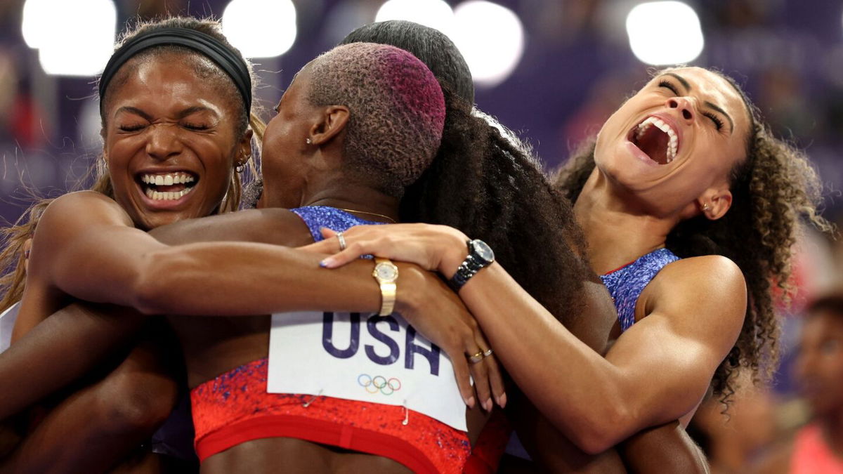 Women's 4x400m relay