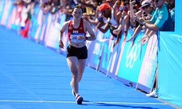 Women's marathon finish line