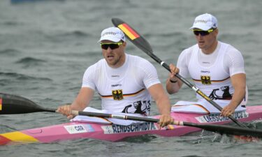 Germany pulls off shock upset of Australia in men's K-2 500m