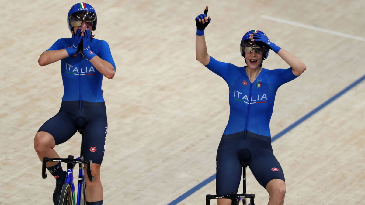 Italy celebrates winning gold