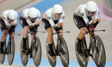 U.S. women's pursuit team wins race