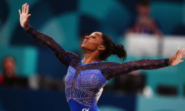 Biles clinches all-around gold with stunning floor routine