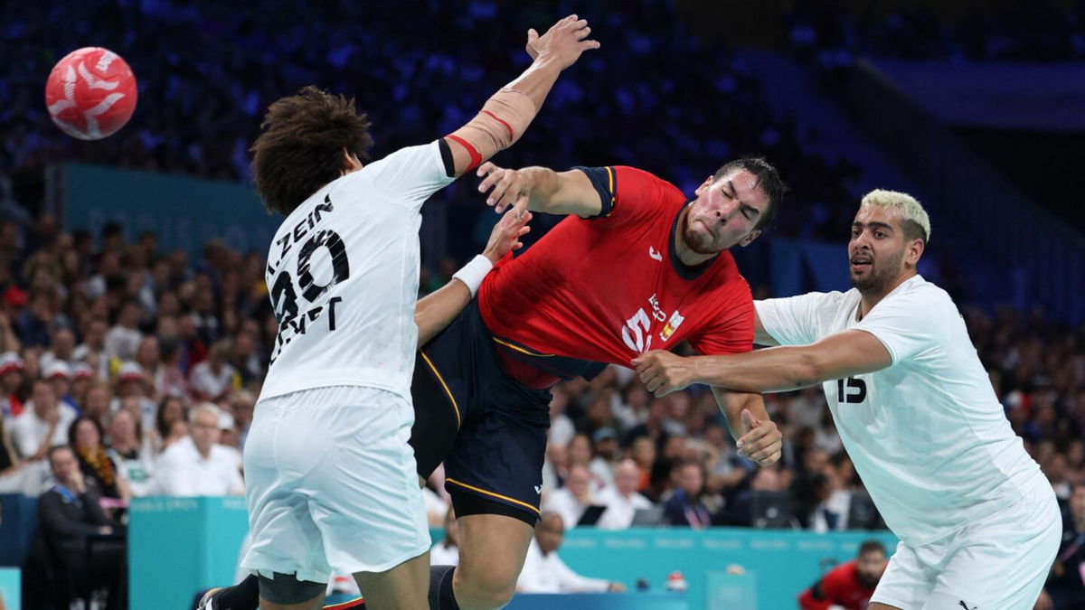 spain defeats egypt in handball