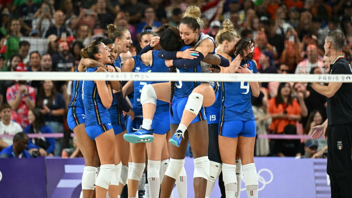 Italy overpowers Team USA to take women's volleyball gold