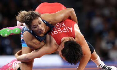 Kennedy Blades wins 76kg semifinal