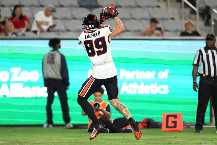 Oregon State tight end Bryce Caufield (89) catches the ball for a touchdown against San Diego State during the second half on Saturday  in San Diego.