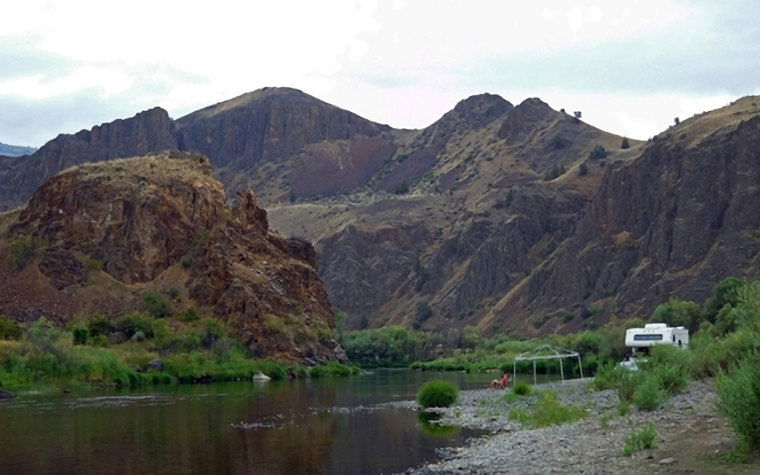 Priest Hole Recreation Site on John Day River