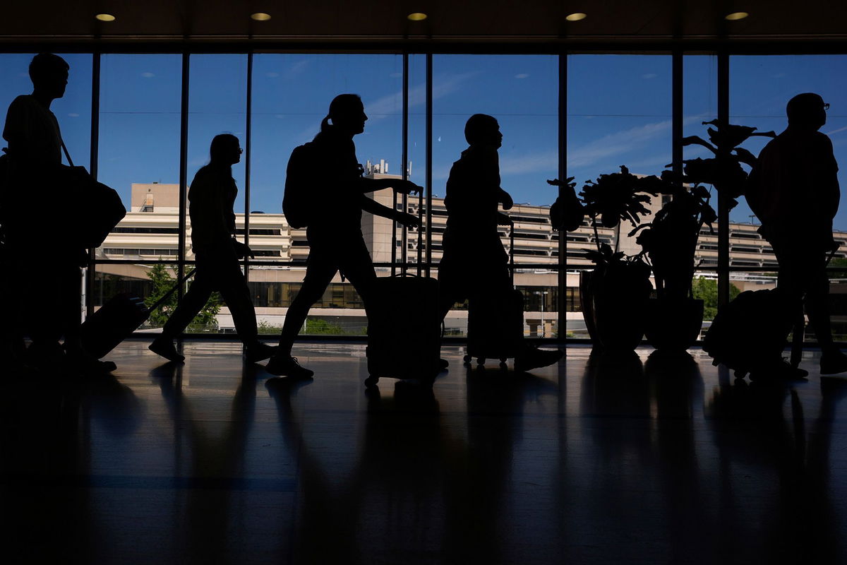 <i>Matt Slocum/AP via CNN Newsource</i><br/>Philadelphia International Airport ranks lowest in the large airport category.