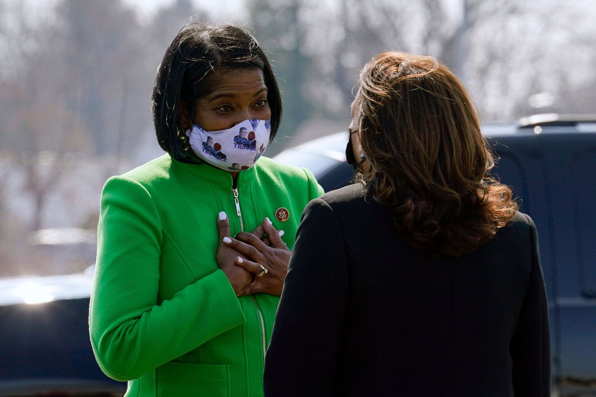 <i>Susan Walsh/AP via CNN Newsource</i><br/>Connecticut Rep. Jahana Hayes talks with Harris in New Haven on March 26