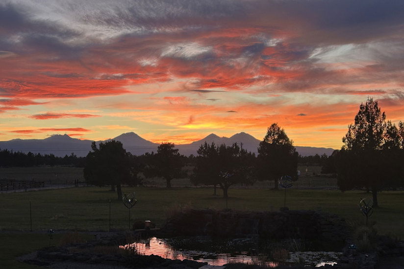 Sunset Three Sisters Trina Papenheim 10-19