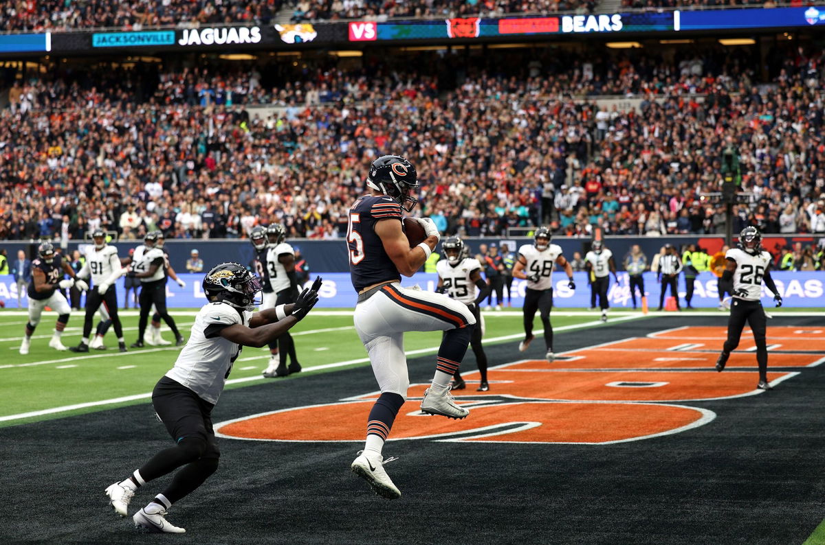 <i>Richard Heathcote/Getty Images via CNN Newsource</i><br/>Chicago Bears tight end Cole Kmet catches a touchdown pass at London's Tottenham Hotspur Stadium.