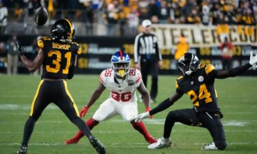 Steelers cornerback Beanie Bishop Jr. (No. 31) had the game-winning interception as Pittsburgh beat the New York Giants.