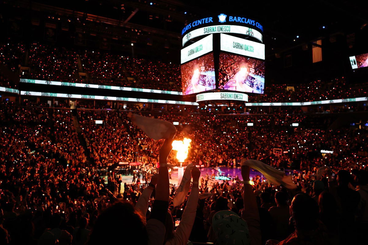 <i>Sarah Stier/Getty Images via CNN Newsource</i><br/>Fans were hyped at Game Five of the WNBA Finals at the Barclays Center.