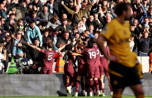 Manchester City needed a late winner to beat Wolves.