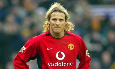 Former Manchester United and Atlético Madrid striker Diego Forlán is set to make his professional tennis debut in November.