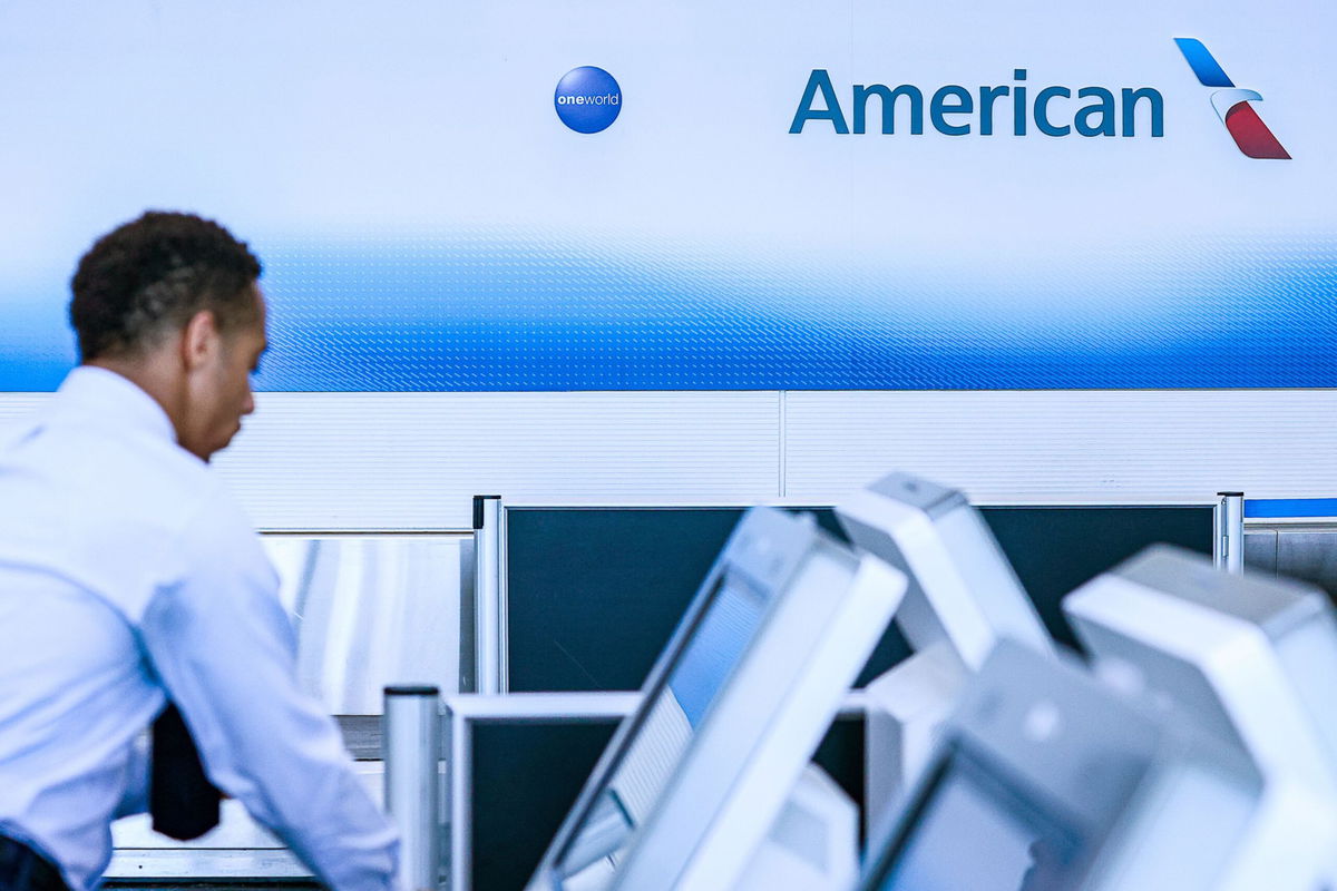 <i>Valerie Plesch/Bloomberg/Getty Images via CNN Newsource</i><br/>The American Airlines ticket counter at Ronald Reagan National Airport.