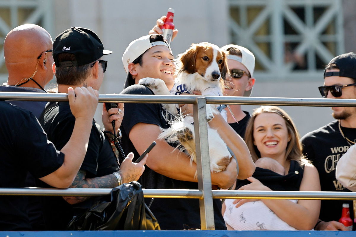 Shohei Ohtani, and his dog, steal the show at Los Angeles Dodgers