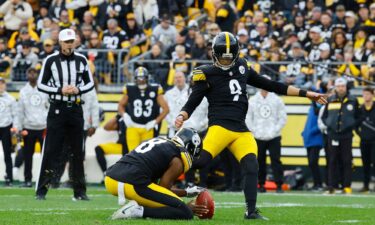 Boswell (No. 9) scored all of the Steelers' points in the win over the Ravens.