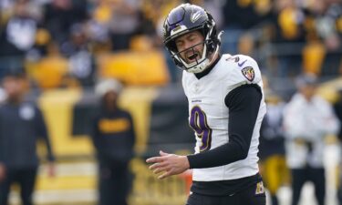 Tucker missed two field goals in the Ravens' loss to the Steelers.